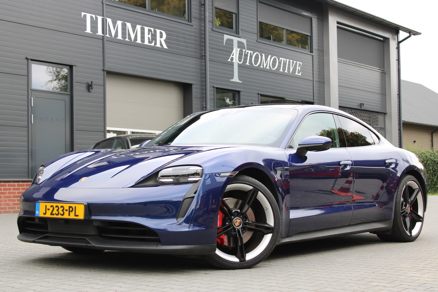 Porsche Taycan - 4S Performance 84 kWh - Goed onderhouden - Panoramadak- Burmester 21 inch 4S Lichtmetalen - AutoWereld.nl