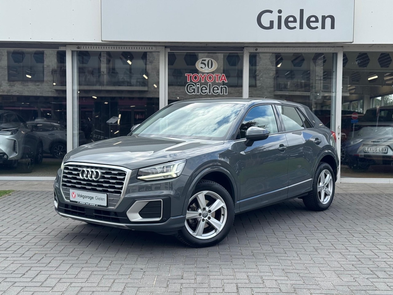 Audi Q2 - 35 TFSI 150pk S tronic | Navigatie, Parkeersensoren, Parkeercamera, Stoelverwarming, Start - AutoWereld.nl