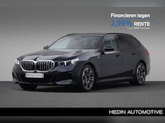 BMW i5 Touring - eDrive40 M Sport Edition 84 kWh | M-sportpakket | Achteruitrijcamera | Panoramadak | Drivi
