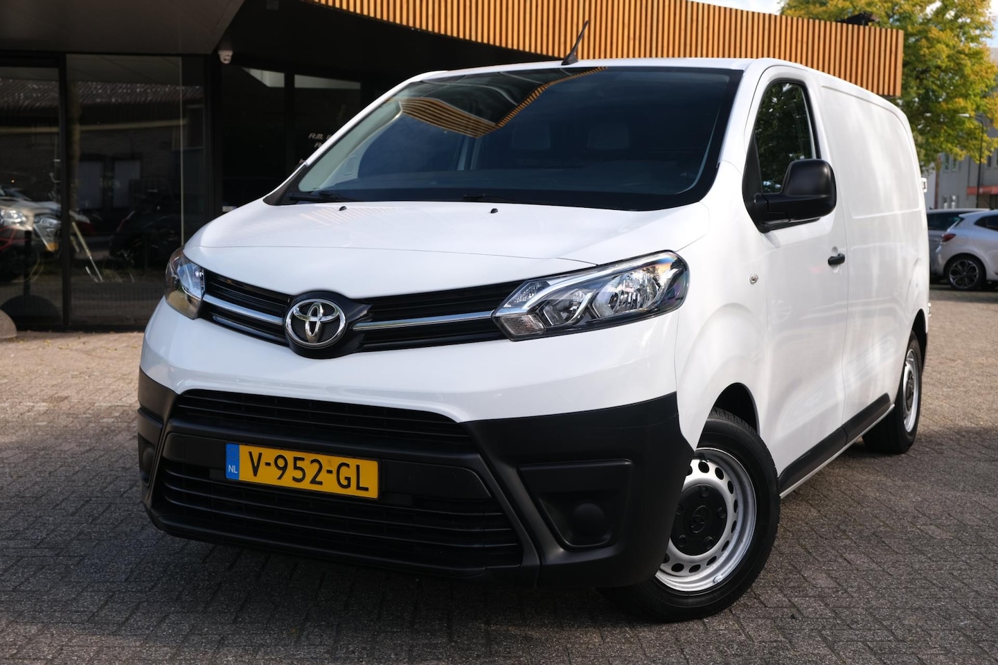 Toyota ProAce Worker - 1.6 D-4D Cool Comfort/EXCL.BTW/3-Zits/Automaat/Airco/Cruise - AutoWereld.nl