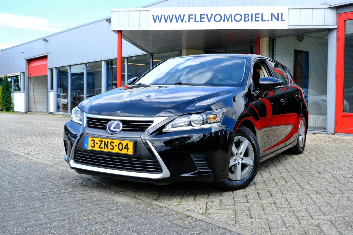 Lexus CT 200h - Aut. Navi|Cam|Alcantara|LMV - AutoWereld.nl