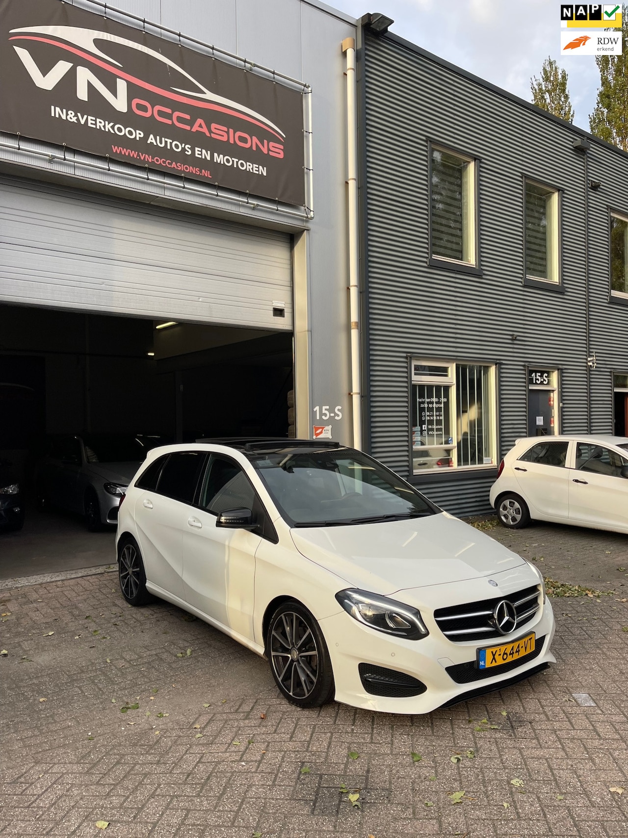 Mercedes-Benz B-klasse - 220 d Prestige NIGHT FACELIFT PANO SFEER - AutoWereld.nl