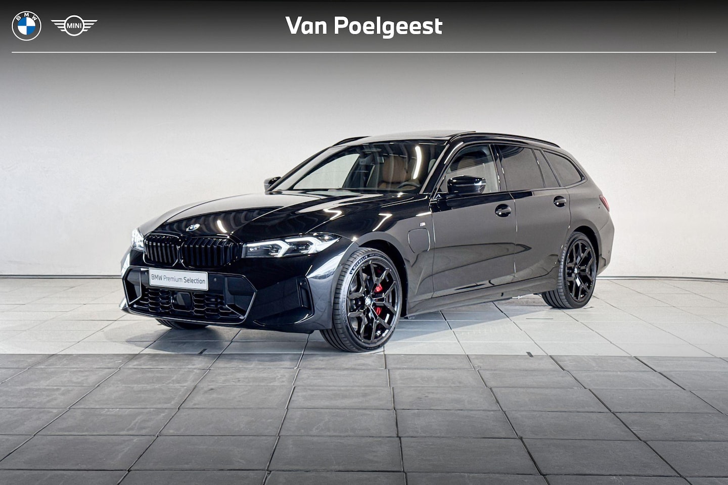 BMW 3-serie Touring - 330e xDrive Innovation Pack M Sportpakket Pro Aut. - AutoWereld.nl