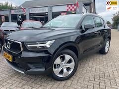 Volvo XC40 - 1.5 T3 163pk Momentum Pro AUTOMAAT *navi + camera + trekhaak + climate-control