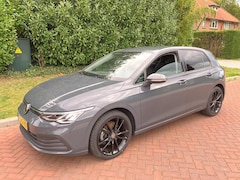 Volkswagen Golf - 1.5 eTSI Life Business automaat 18 inch camera mooie auto