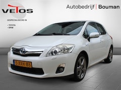 Toyota Auris - 1.8 Full Hybrid Dynamic Navigatie / PDC / Parelmoer