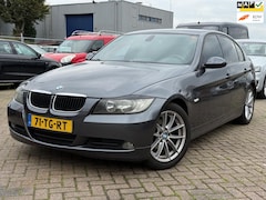 BMW 3-serie - 320i Graphite