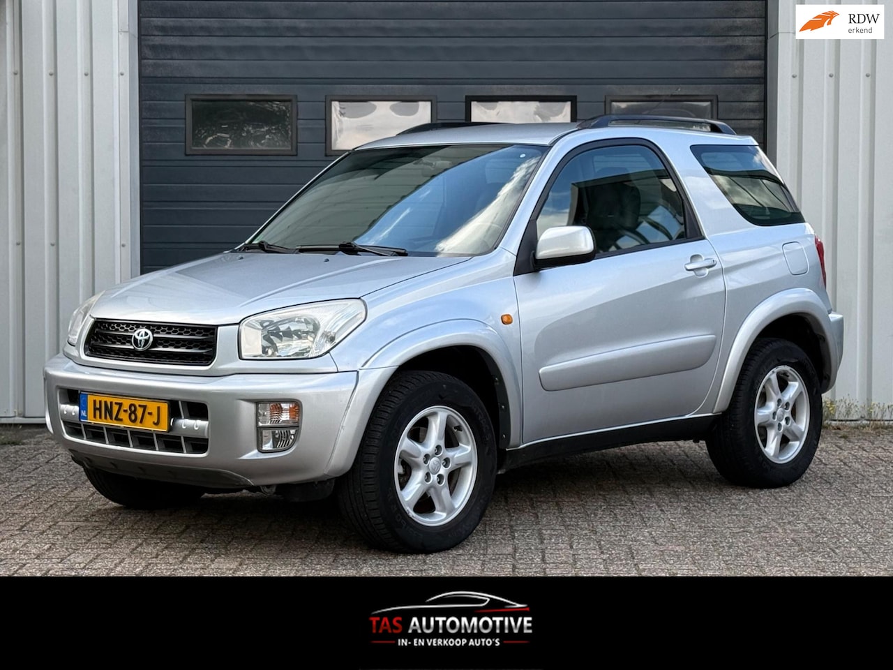 Toyota RAV4 - 2.0-16V VVT-i Sol AUTOMAAT / AIRCO / LEER - AutoWereld.nl