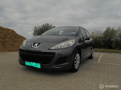 Peugeot 207 - 1.4 VTi Style