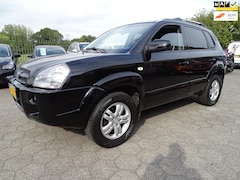 Hyundai Tucson - 2.0i Style Supreme ECC/LMV/TREKHAAK