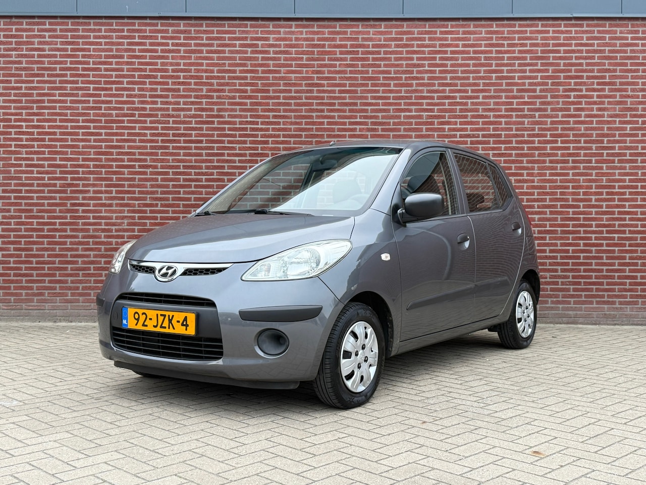 Hyundai i10 - 1.1 Active Cool NAP / Airco / Elektrische ramen / Leuke auto - AutoWereld.nl