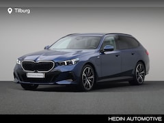 BMW 5-serie Touring - 550e xDrive | M-sport Pro. | M-sportremschijven | Driving Assistant Professional | Harman
