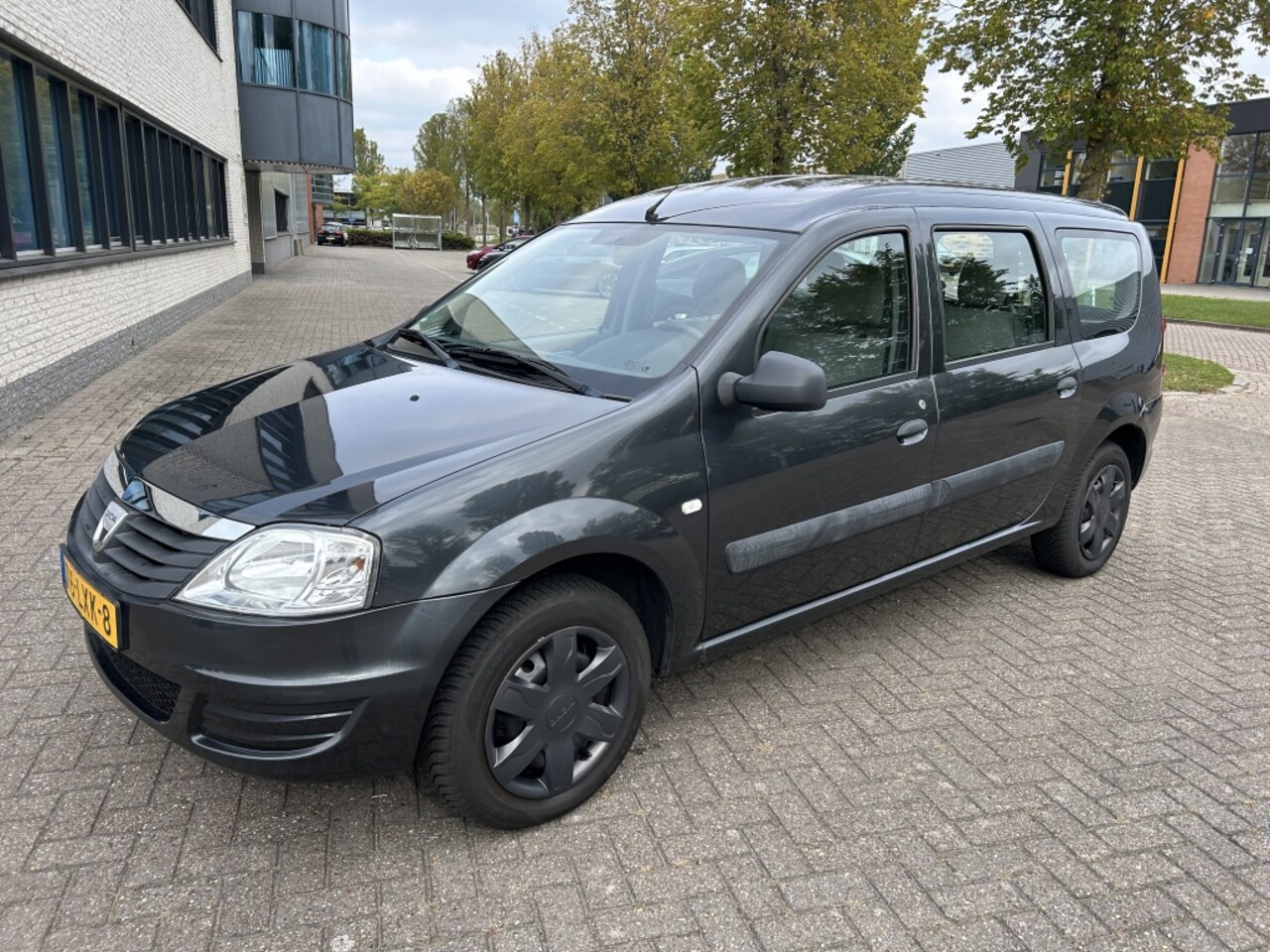 Dacia Logan MCV - 1.4 Ambiance 75PK 2eEIG AIRCO NAP! - AutoWereld.nl