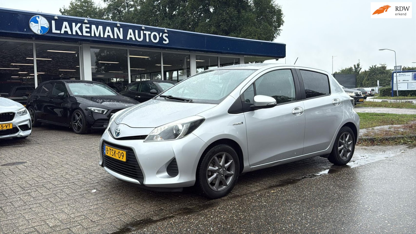 Toyota Yaris - 1.5 Full Hybrid Aspiration AUTOMAAT Silverline Huurkoop Inruil APK Garantie - AutoWereld.nl