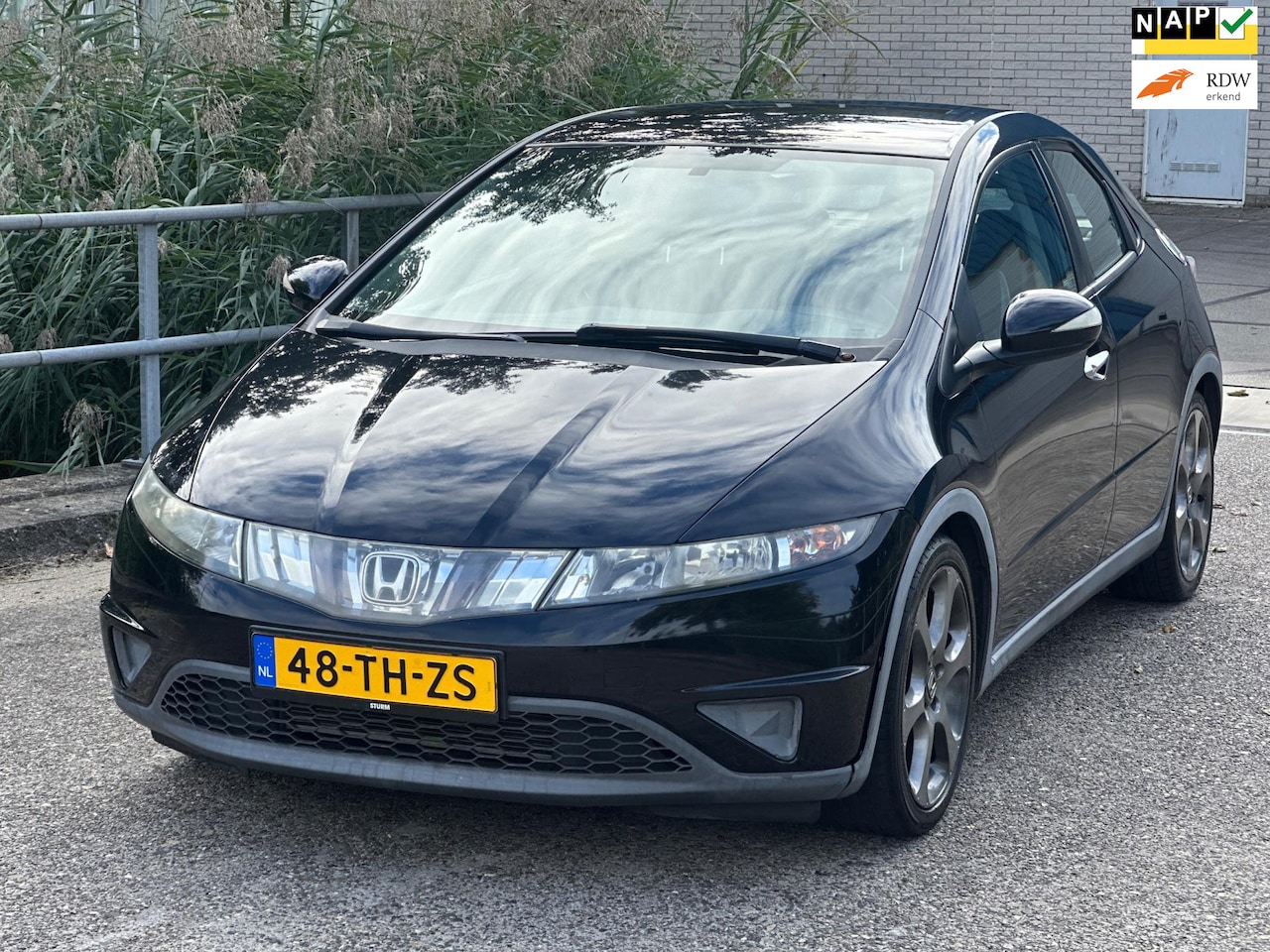 Honda Civic - 1.8 Sport!Airco!LM.velgen!NAP! - AutoWereld.nl