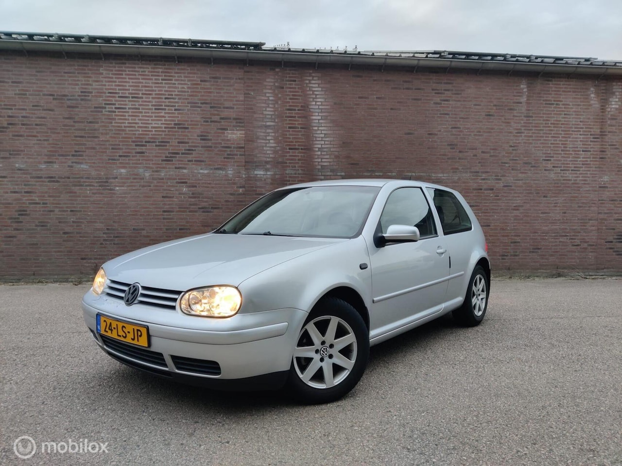 Volkswagen Golf - 1.4-16V Oxford | Inruilkoopje - AutoWereld.nl