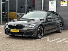 BMW 5-serie - 530i High Executive/M-PAKKET/PANO-DAK/LEDER/CAMERA/NETTE STAAT