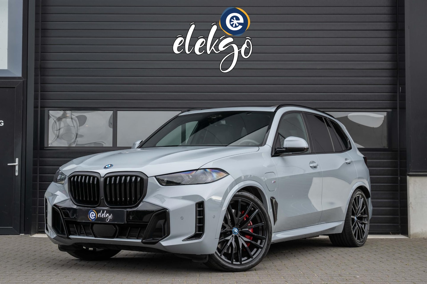 BMW X5 - XDrive50eM-Sport Pro 489PK|Iconic Glow|LASER|PANO|Harman Kardon|HuD - AutoWereld.nl