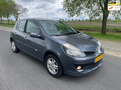 Renault Clio - 1.2-16V Team Spirit AIRCO/APK/NAP/VELGEN