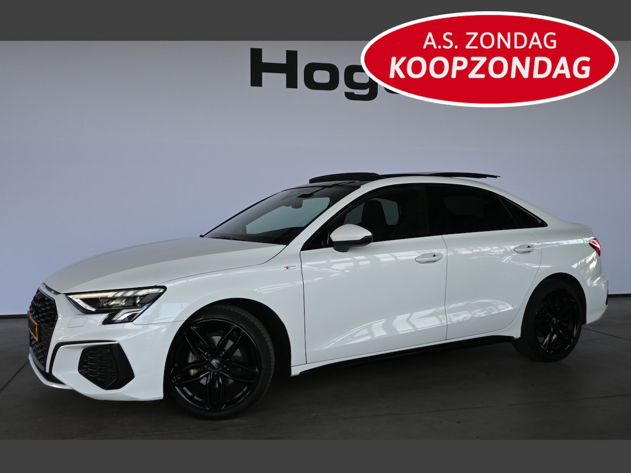 Audi A3 Limousine - 30 TFSI Automaat 3x S-Line Panoramadak Stoelverwarming Rijklaarprijs Inruil Mogelijk! - AutoWereld.nl