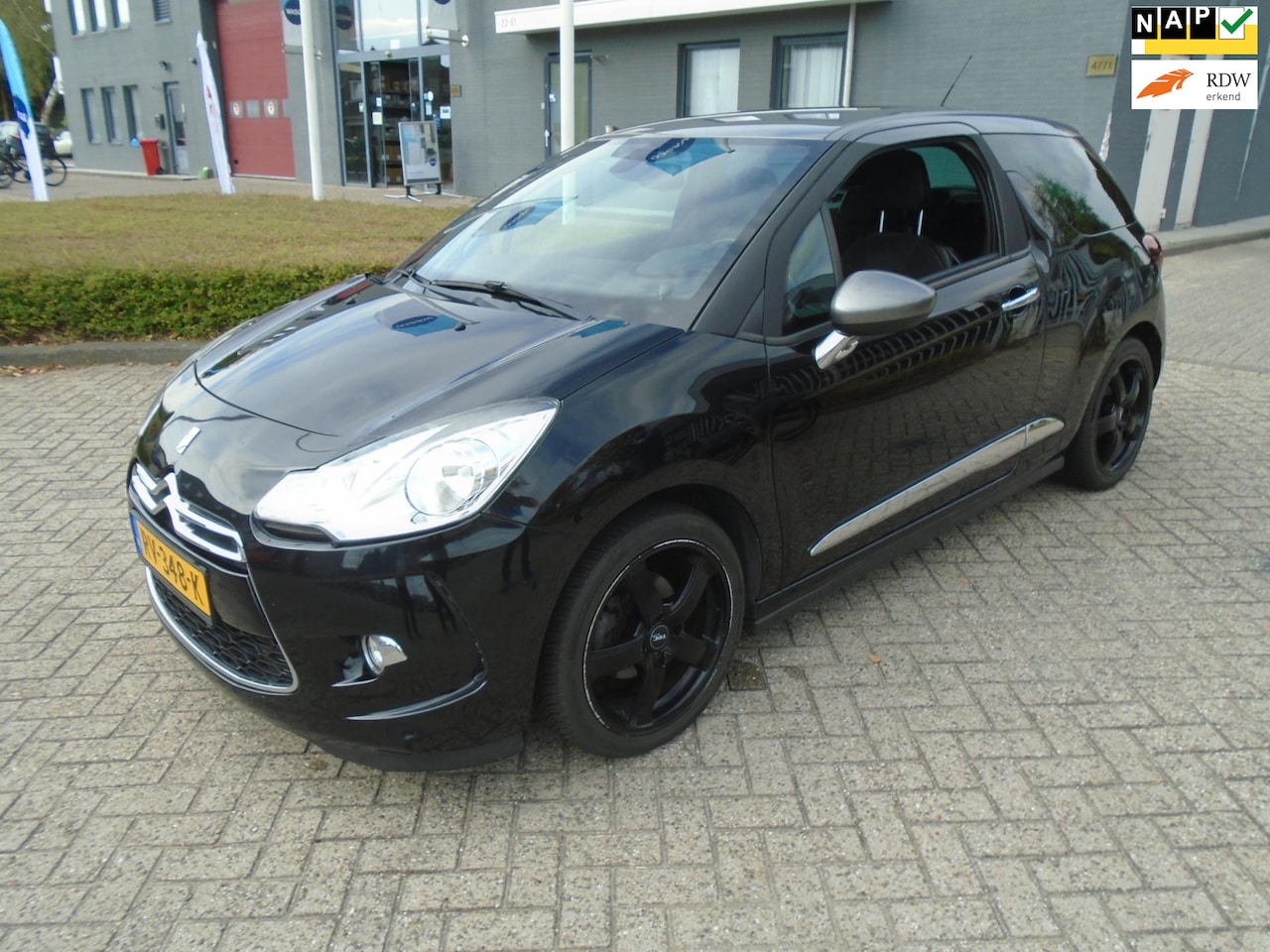 Citroën DS3 - 1.2 VTi So Chic 1.2 VTi So Chic - AutoWereld.nl