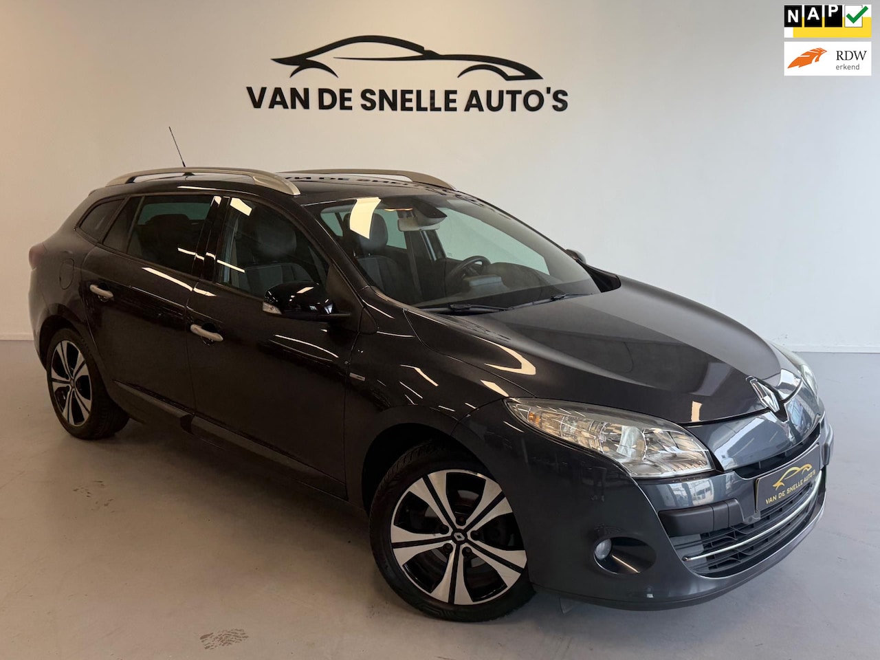 Renault Mégane Estate - 1.4 TCe Bose PANO/NAVI/LEER/6BAK - AutoWereld.nl