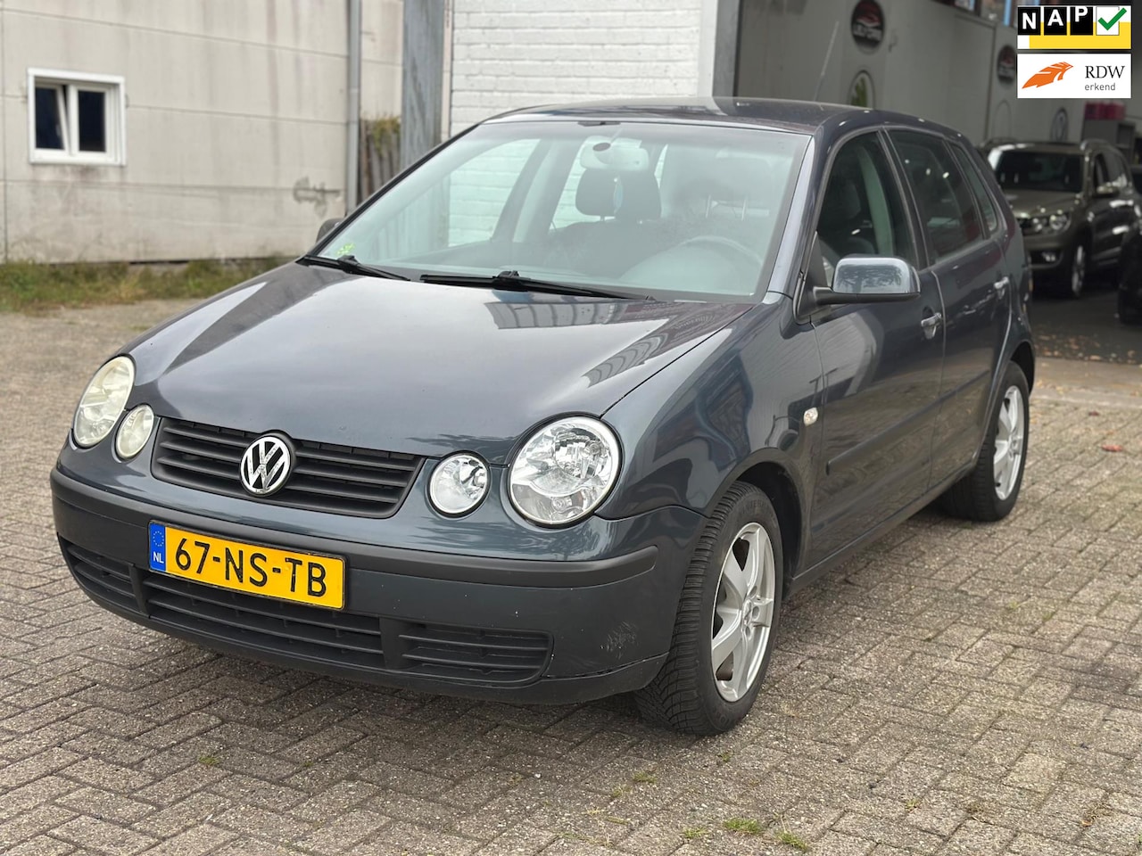 Volkswagen Polo - 1.4-16V Comfortline Automaat Nieuwe APK Airco EL Ramen - AutoWereld.nl