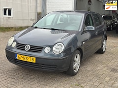 Volkswagen Polo - 1.4-16V Comfortline Automaat Nieuwe APK Airco EL Ramen