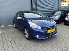Peugeot 208 - 1.2 VTi Active PANORAMA/NAVIGATIE