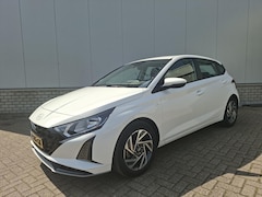 Hyundai i20 - 1.0 T-GDI MHEV 100pk DCT Automaat Comfort Smart | Camera | Cruise Control | Parkeersensore