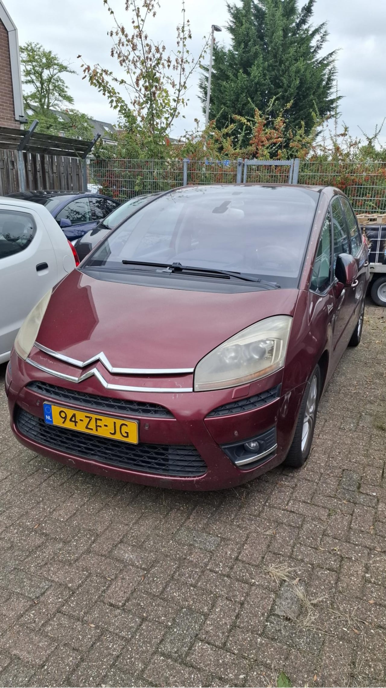Citroën C4 Picasso - 2.0-16V Exclusive 5p. B2B/ZO MEE/HANDEL APK TOT 28-10-2025 - AutoWereld.nl