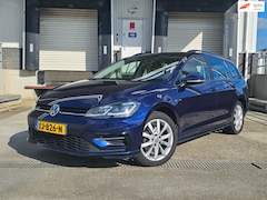 Volkswagen Golf - 1.4 TSI Highline R-Line