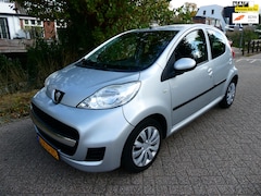 Peugeot 107 - 1.0-12V Urban Move 5-deurs Airco Zuinig Youngtimer