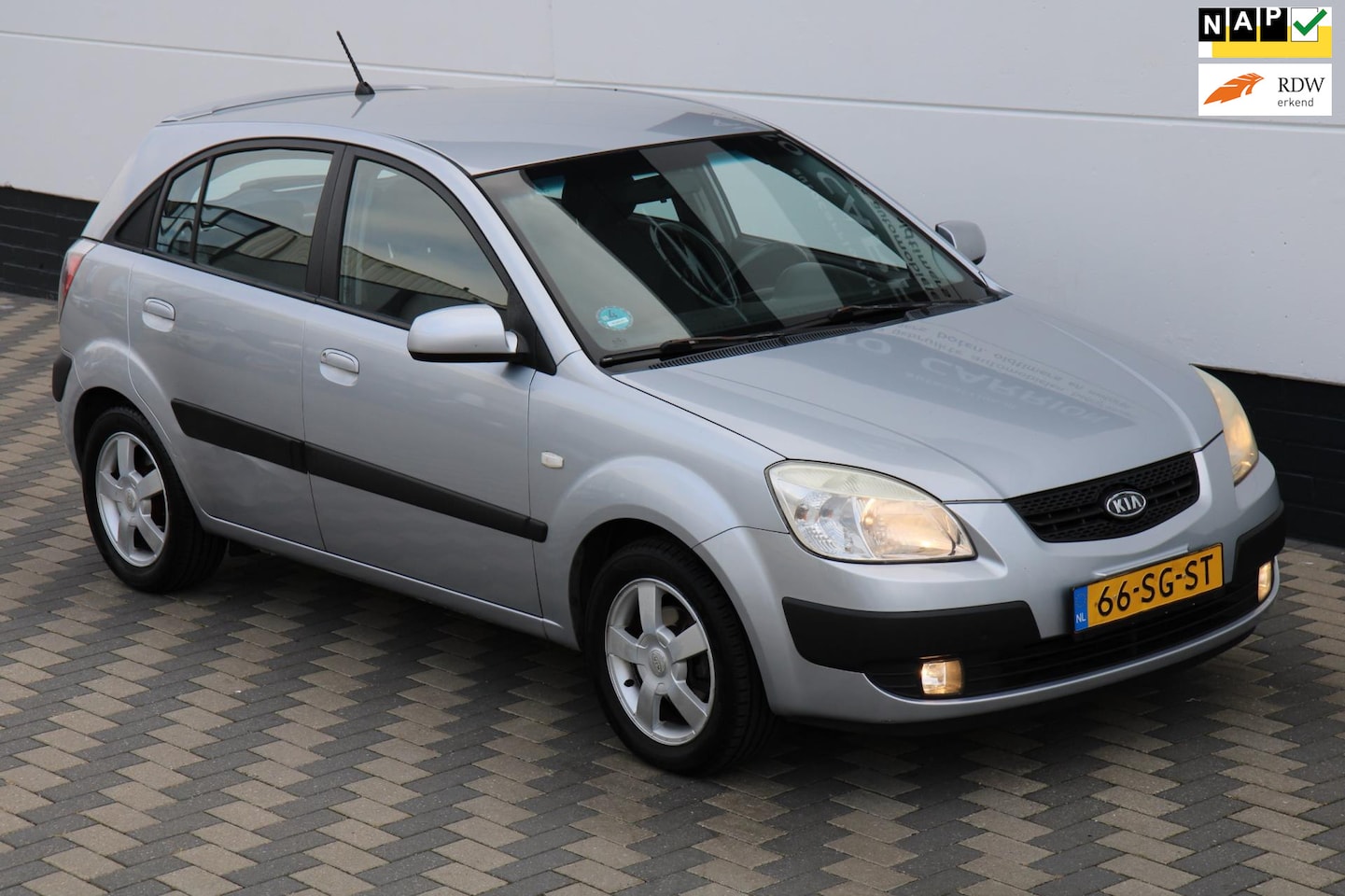 Kia Rio - 1.6 CVVT X-ecutive Airco Trekhaak Elek-Ramen NAP !! - AutoWereld.nl