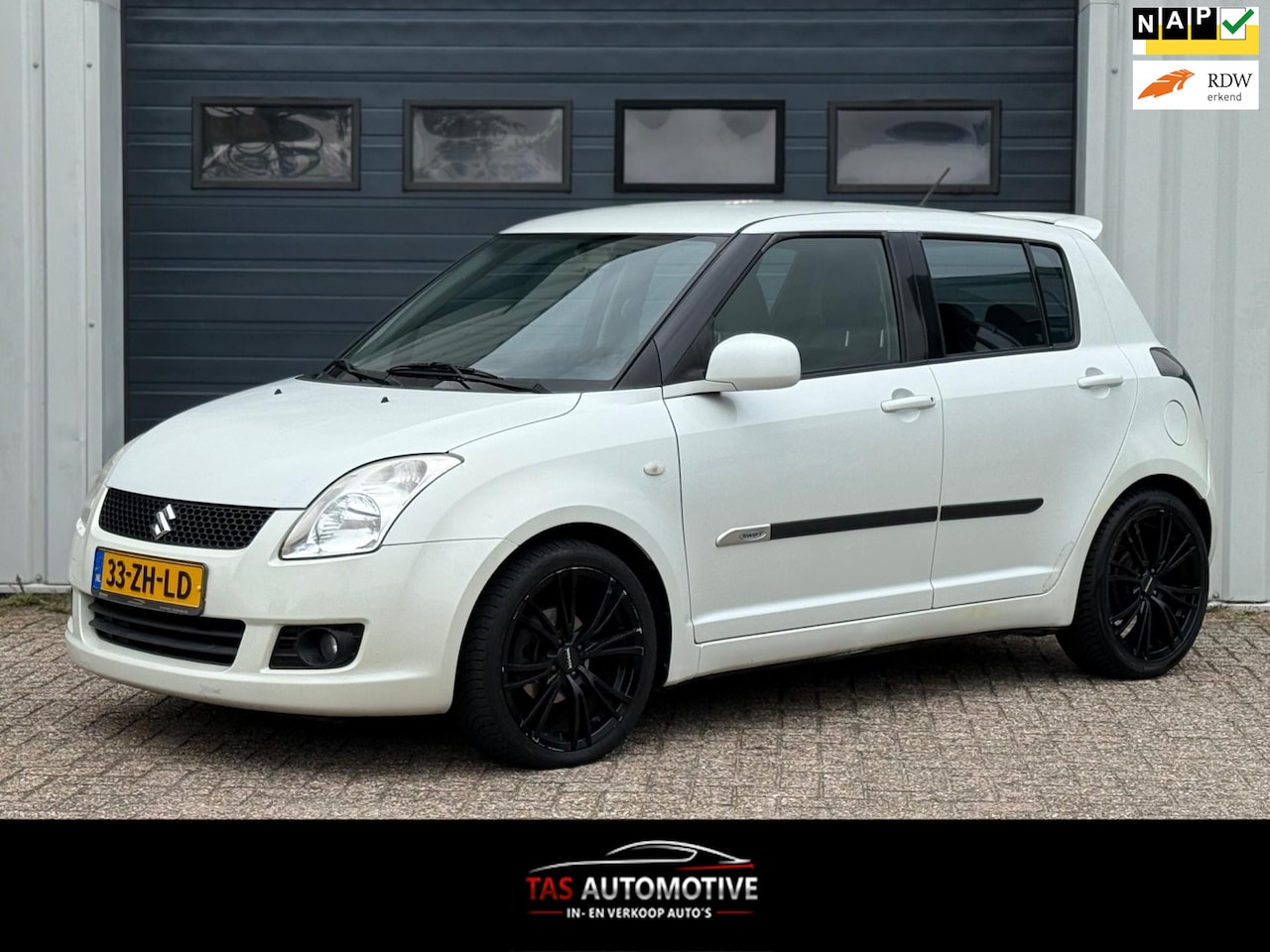 Suzuki Swift - 1.3 Shogun 5-deurs / AIRCO / STUURBEKRACHTIGING - AutoWereld.nl