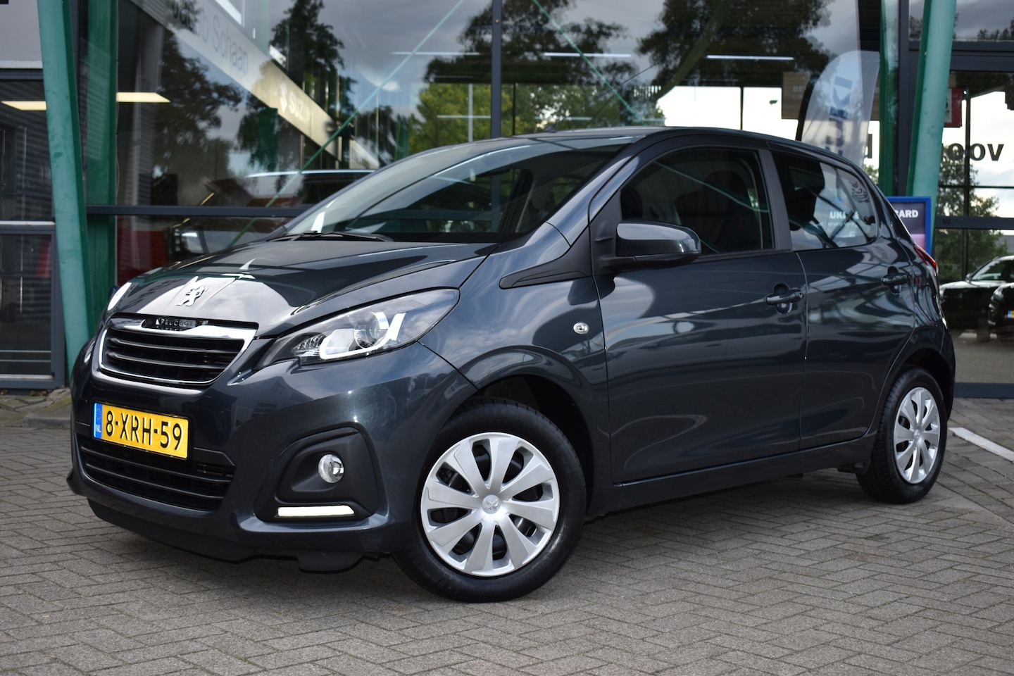Peugeot 108 - 1.0 VT-i Active Automaat 5-deurs 69pk | Airco | Elektrische ramen voor | Zéér lage KM-stan - AutoWereld.nl