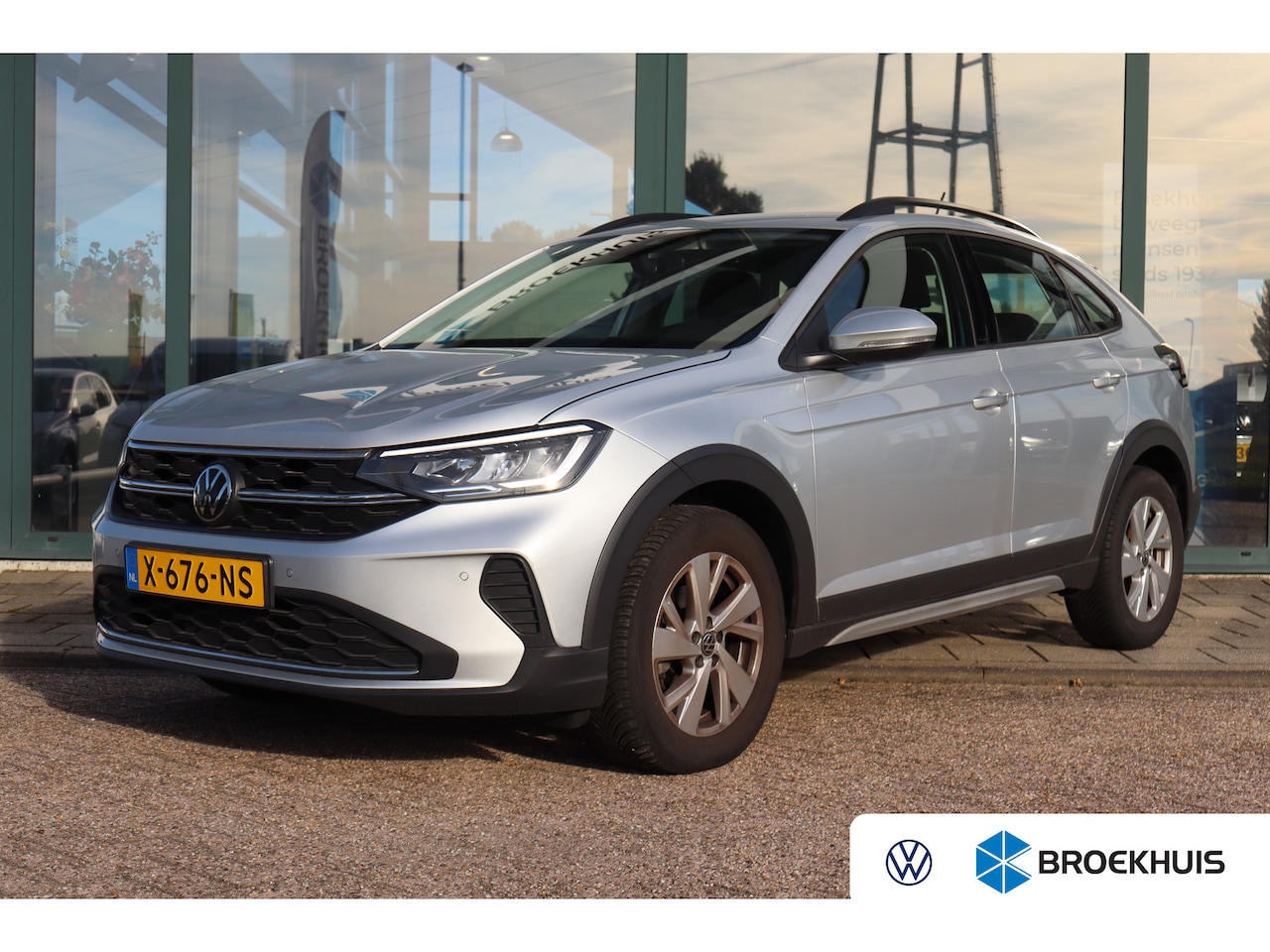 Volkswagen Taigo - 110PK 1.0 TSI Life | Airco | Apple Carplay/Android Auto|telefoonintegratie premium | Parke - AutoWereld.nl
