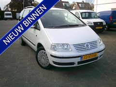 Volkswagen Sharan - 2.0 TDI Comfortline VOORZIEN VAN AIRCO+CRUISE+NAV.BTW VRIJ