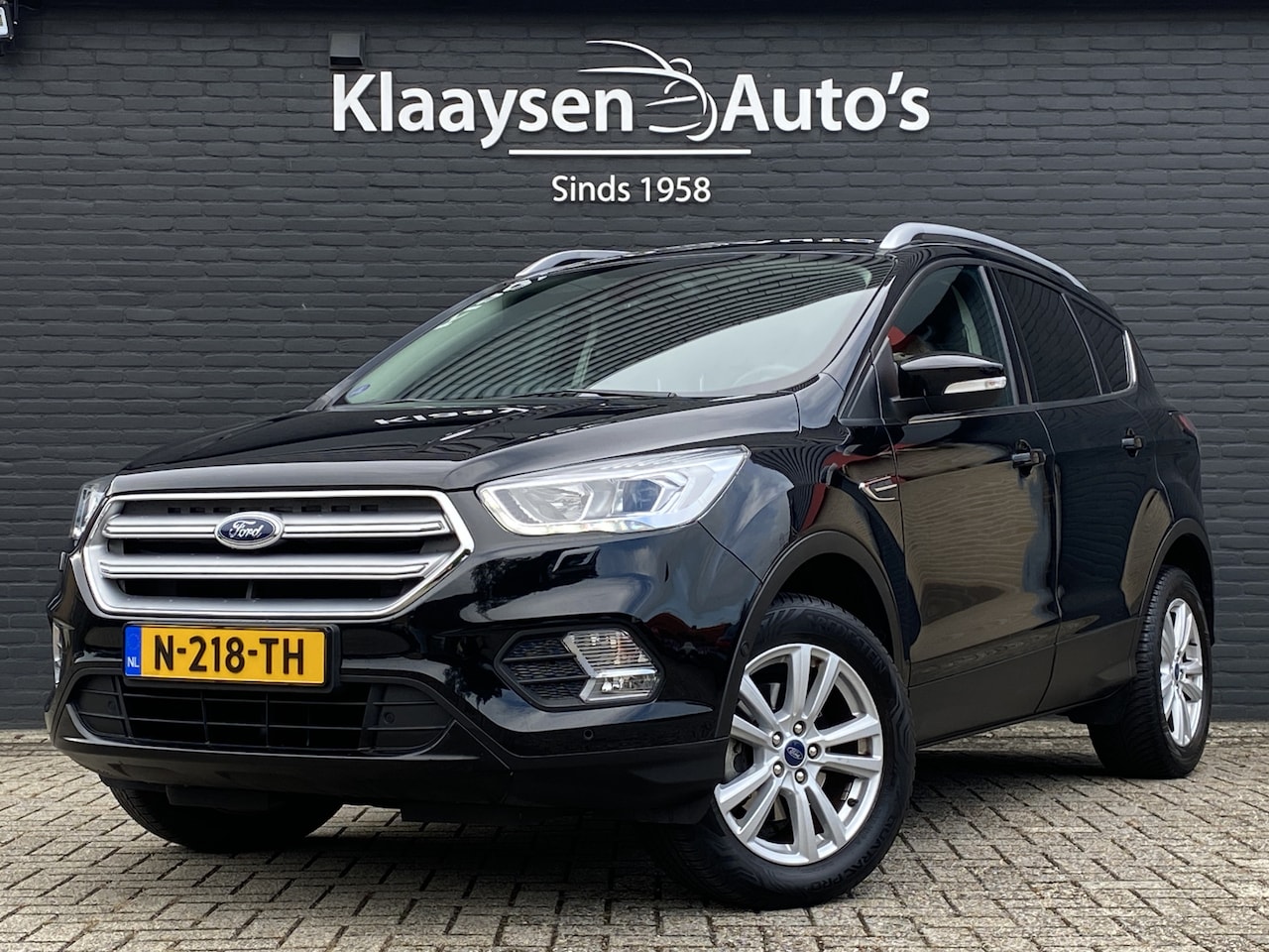 Ford Kuga - 1.5 EcoBoost Titanium 150 pk | navigatie | elektr. trekhaak 2000 kg | stoel-stuurverwarmin - AutoWereld.nl