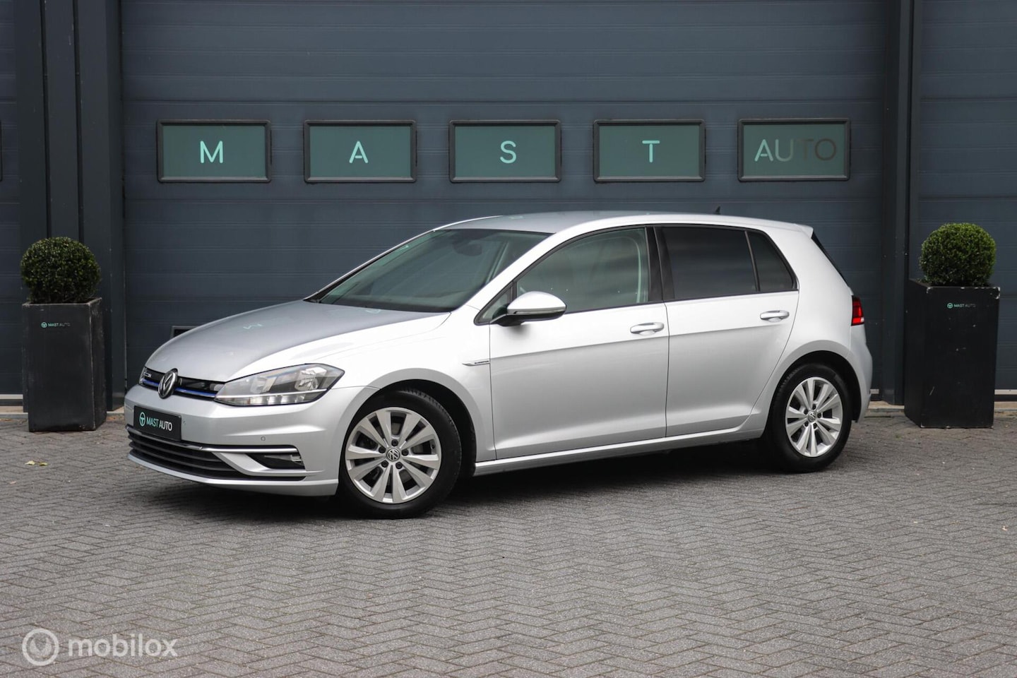 Volkswagen Golf - 1.5 TSI Comfortline | ACC | NAP | Apple Carplay - AutoWereld.nl