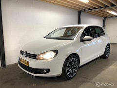 Volkswagen Golf - 1.2 TSI Highline BlueMotion