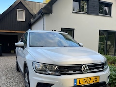 Volkswagen Tiguan - 2.0 TSI 4Motion Highline Business R Let op! Is een all-space SE (Sports edition), 4x4 en 2.0