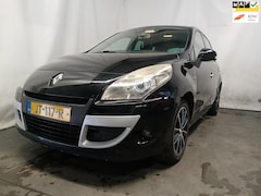 Renault Scénic - 1.5 dCi Bose - Clima - Cruise - Navi - Schade