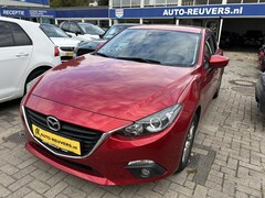 Mazda 3 - 3 2.0 SkyActiv-G 120 SkyLease / Navigatie / Cruise Control / All season