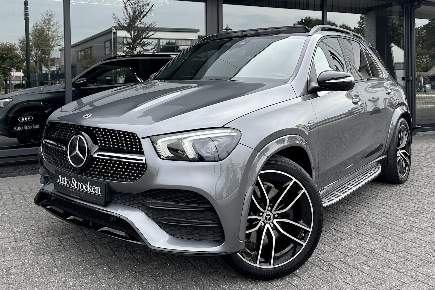 Mercedes-Benz GLE-Klasse - 350e 4MATIC AMG Night Pano Lucht Burmester - AutoWereld.nl