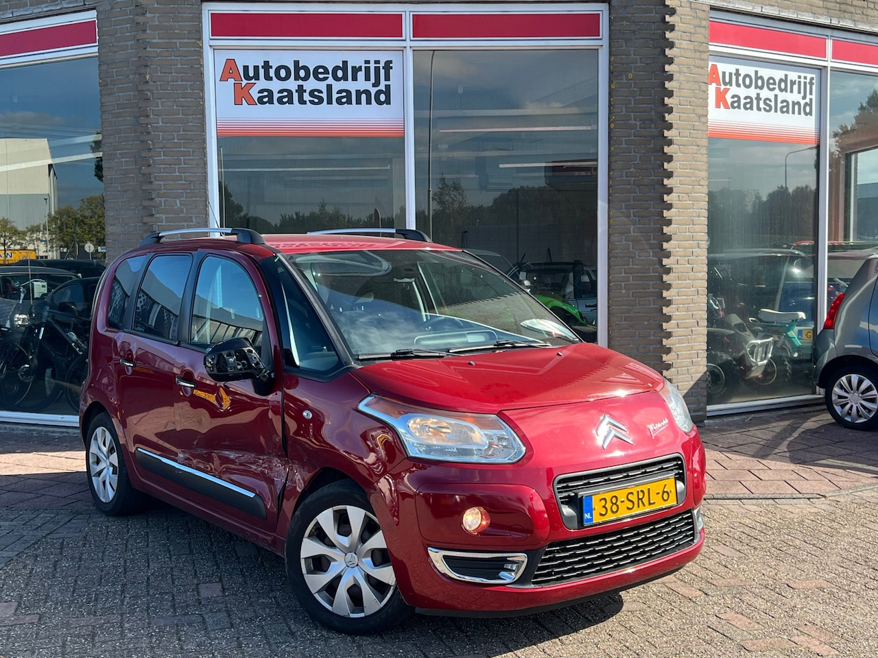 Citroën C3 Picasso - 1.6 VTi Exclusive - SCHADE - Clima - Cruise - - AutoWereld.nl