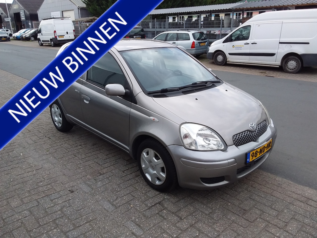 Toyota Yaris - 1.3 VVT-i Sol 1.3 VVT-i Sol - AutoWereld.nl