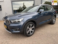 Volvo XC40 - 2.0 T4 Inscription | Wegklapbare trekhaak | Denim Blue + Beige leder | Stoelverwarming
