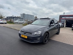 Volkswagen Golf - 1.6 TDI DSG-AUTOMAAT PANORAMA