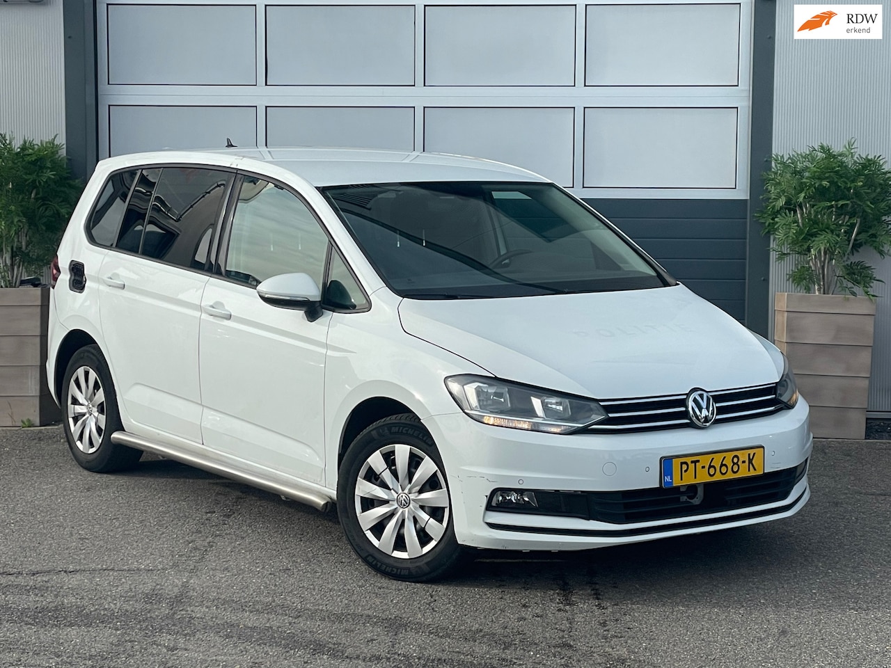 Volkswagen Touran - 2.0 TDI SCR Comfortline | AUTOMAAT | DEAL ONDERHOUDEN | AIRCO | TEL | NAP | - AutoWereld.nl